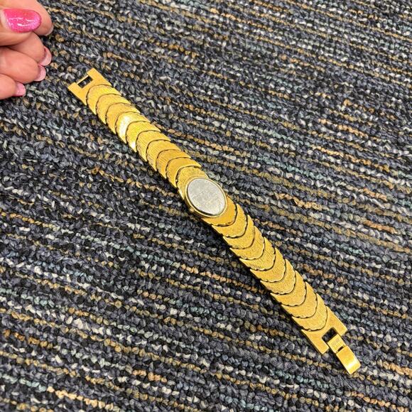 80-90\'s Anne Klein Gold Tone Bracelet Watch Vintage Ornate Quartz Needs Battery! main image 7